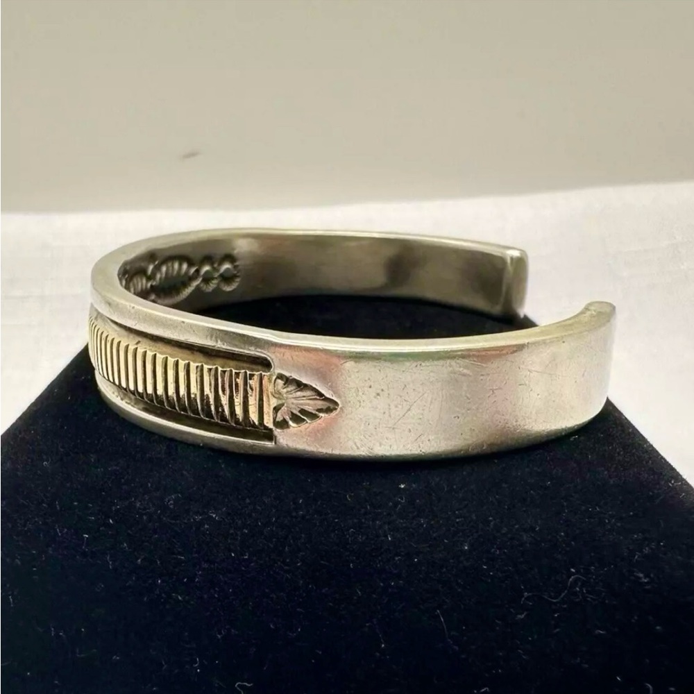 Vintage Bruce Morgan 14k Gold & Sterling Silver Navajo Etched Cuff Bracelet - Picture 5 of 8